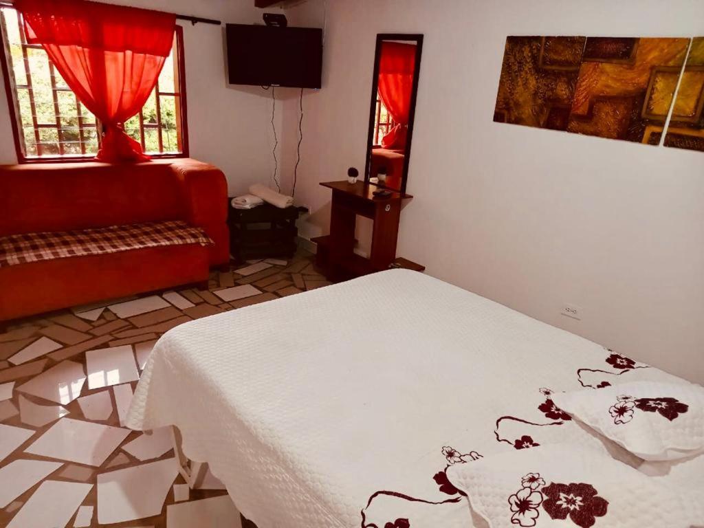 House Bed & Breakfast Guatape Bagian luar foto